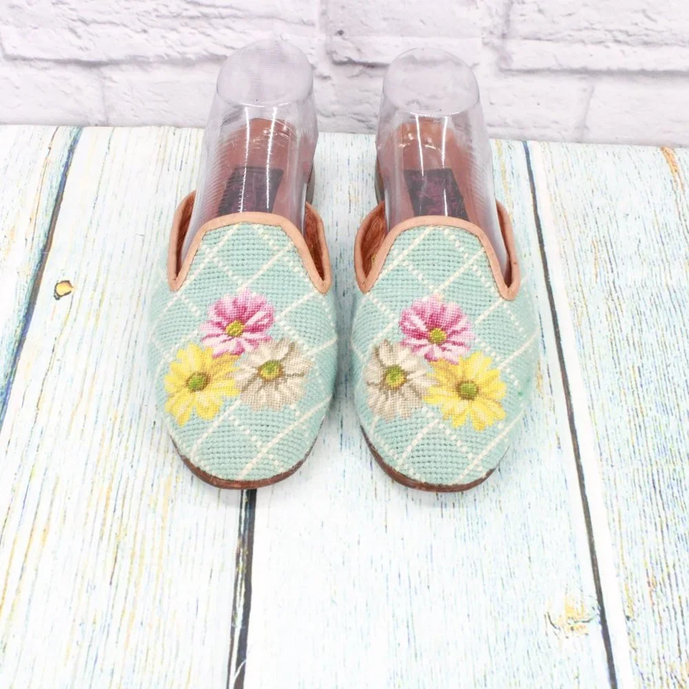 *Soles by Paige Blue Fabric Floral Needlepoint Mule Slide Sandals Size M - Picture 1 of 10